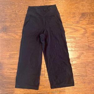 Lululemon high waisted leggings with pockets